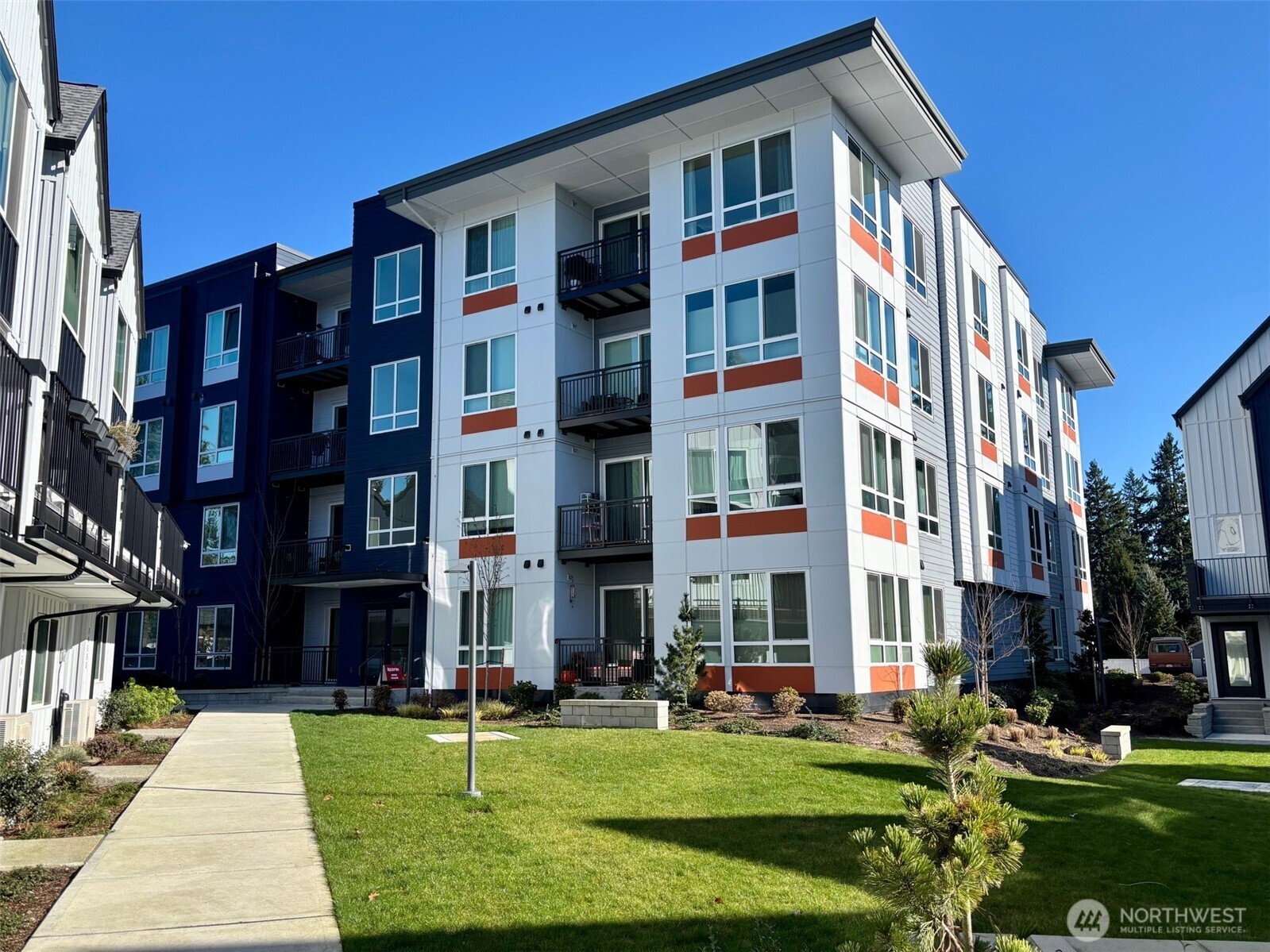 14598 Westminster Way N #107, Shoreline, WA 98133
