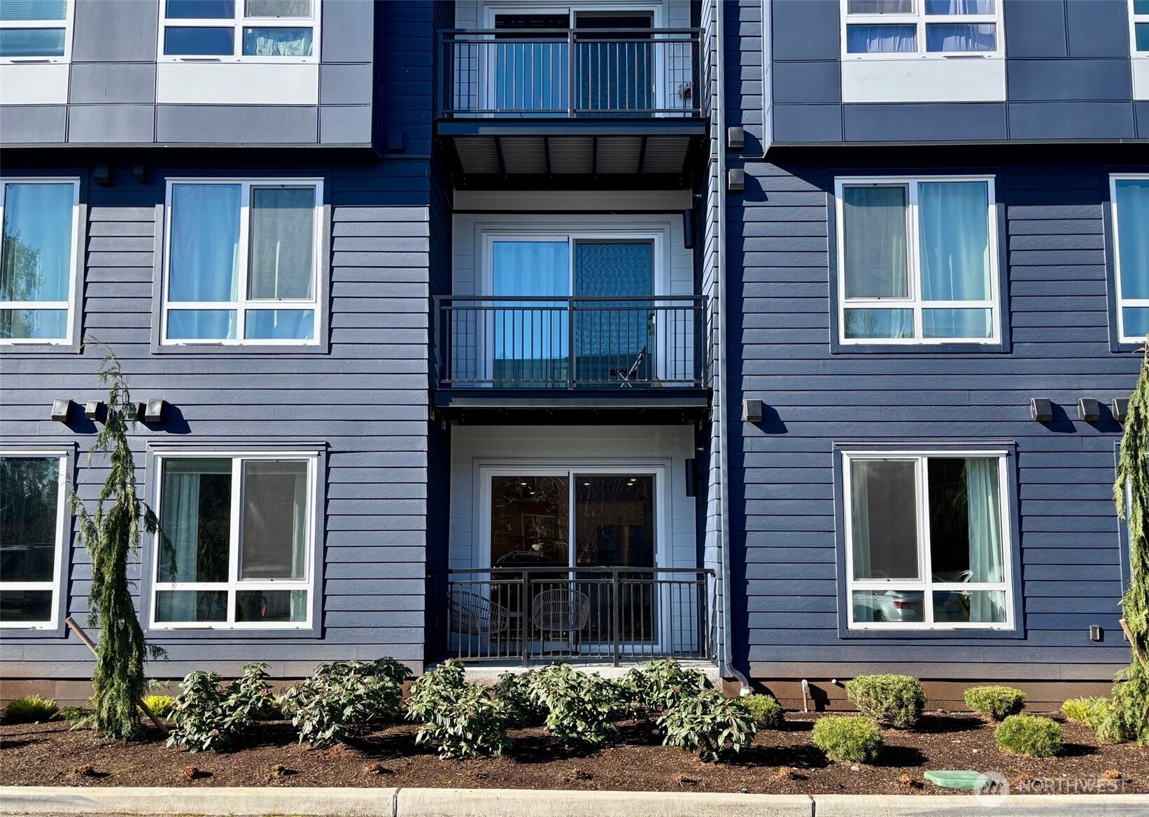 14598 Westminster Way N #107, Shoreline, WA 98133