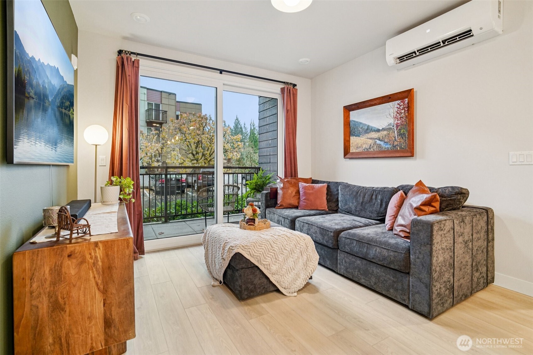 14598 Westminster Way N #107, Shoreline, WA 98133