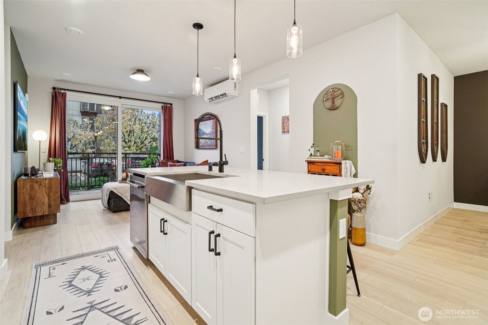 14598 Westminster Way N #107, Shoreline, WA 98133