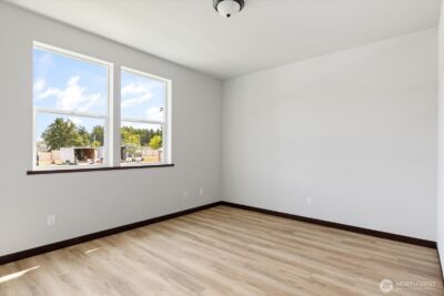 926 NW Shire Street , Oak Harbor, WA 98277 - Photo 20