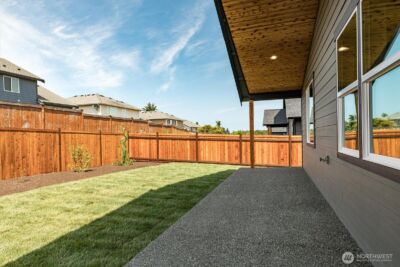 926 NW Shire Street , Oak Harbor, WA 98277 - Photo 27