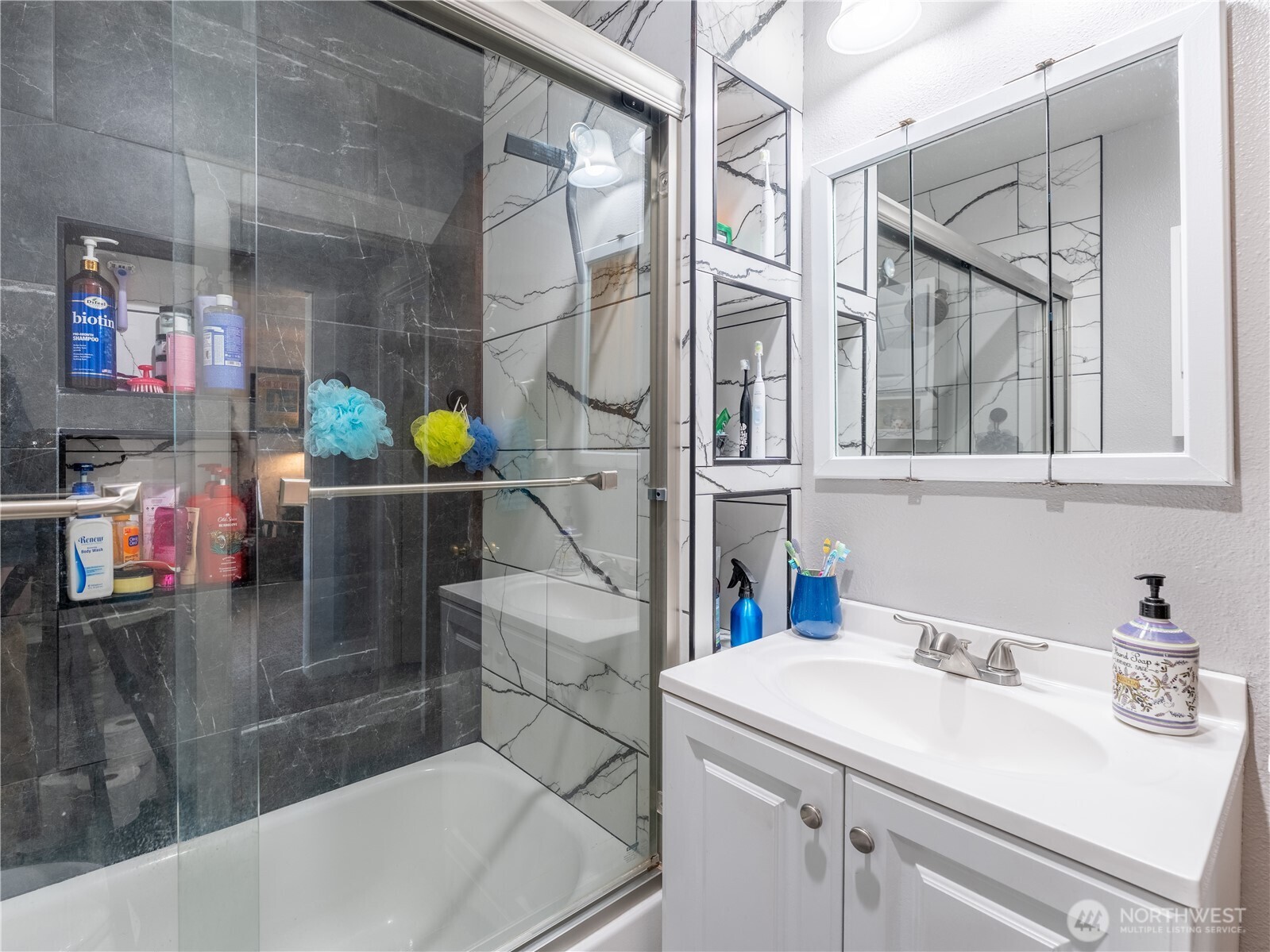 340 Malaga Avenue , Wenatchee, WA 98801