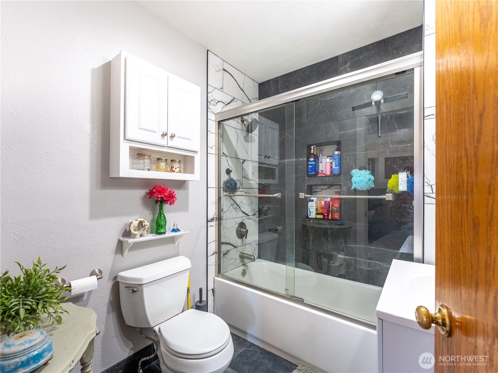 340 Malaga Avenue , Wenatchee, WA 98801