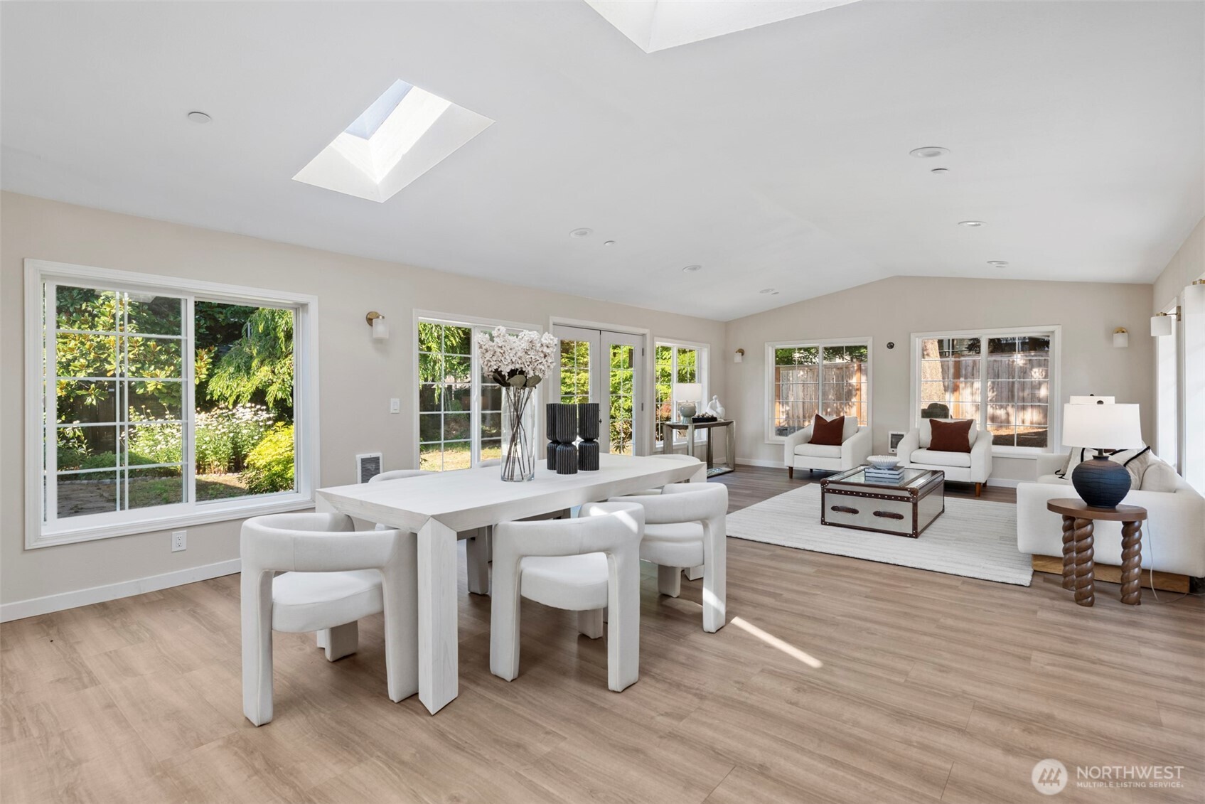 9223 128th Avenue NE, Kirkland, WA 98033