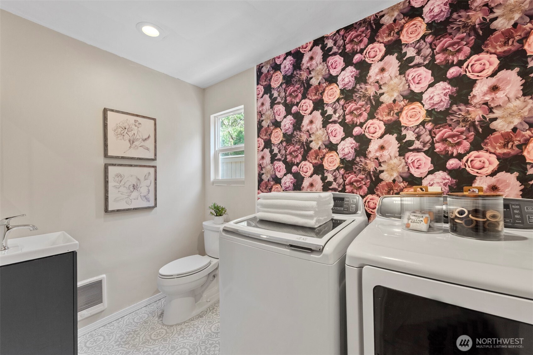 9223 128th Avenue NE, Kirkland, WA 98033