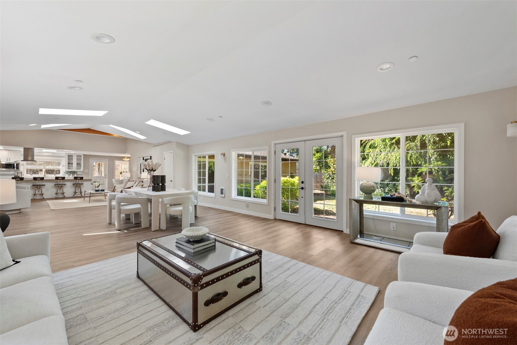 9223 128th Avenue NE, Kirkland, WA 98033