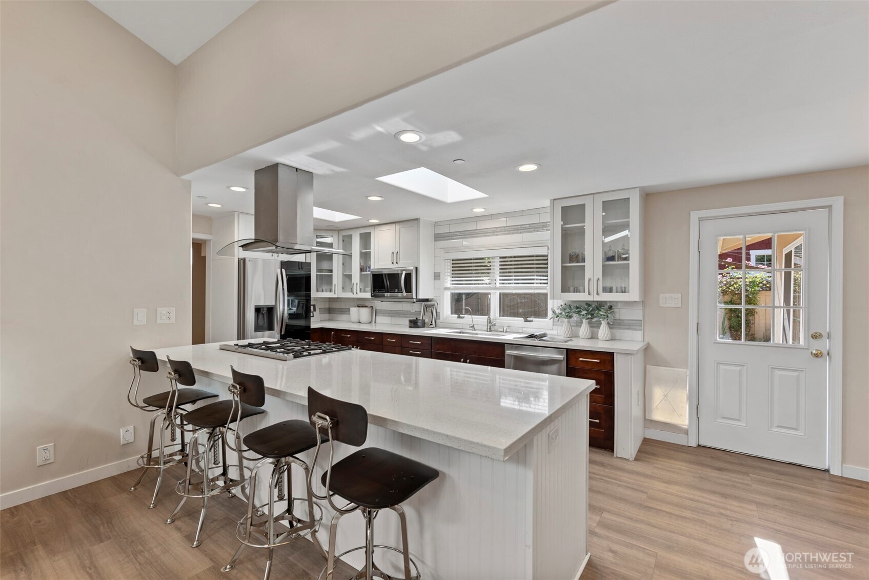 9223 128th Avenue NE, Kirkland, WA 98033