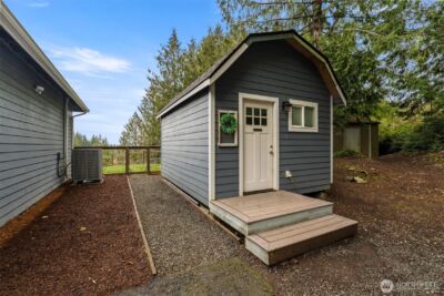 9916 NW Dishman Road , Bremerton, WA 98312 - Photo 29