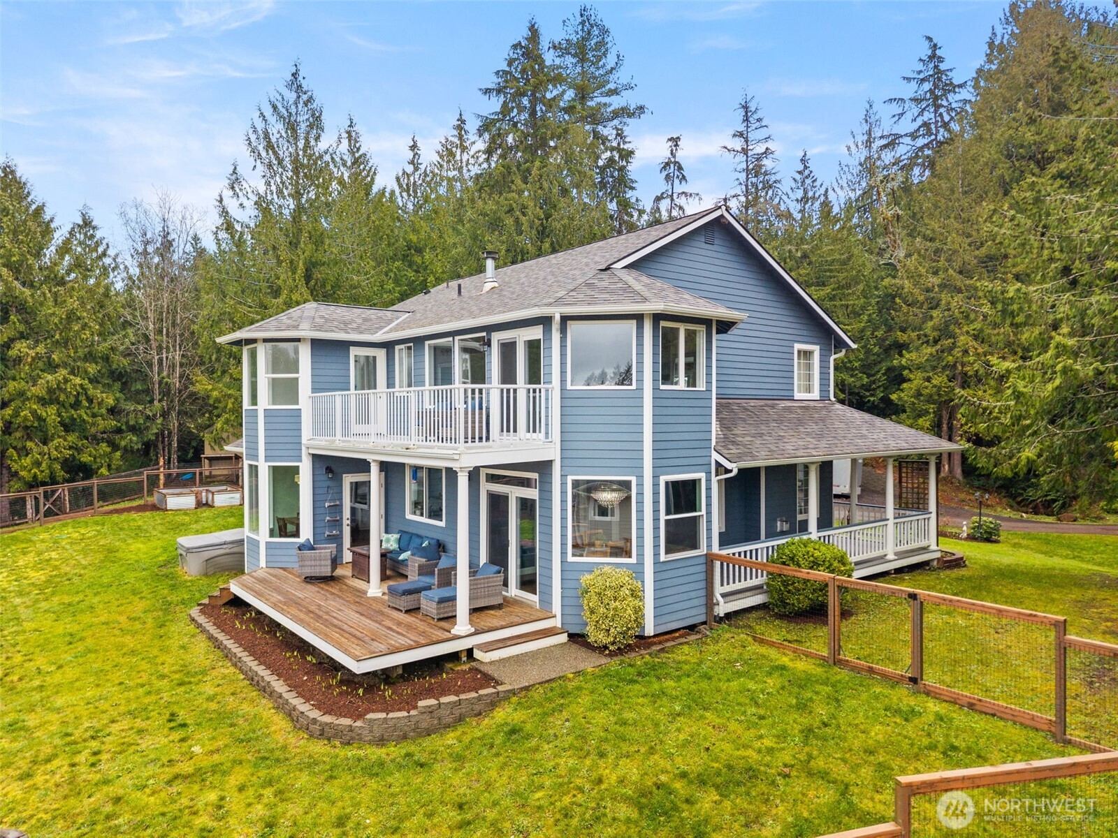 9916 NW Dishman Road , Bremerton, WA 98312