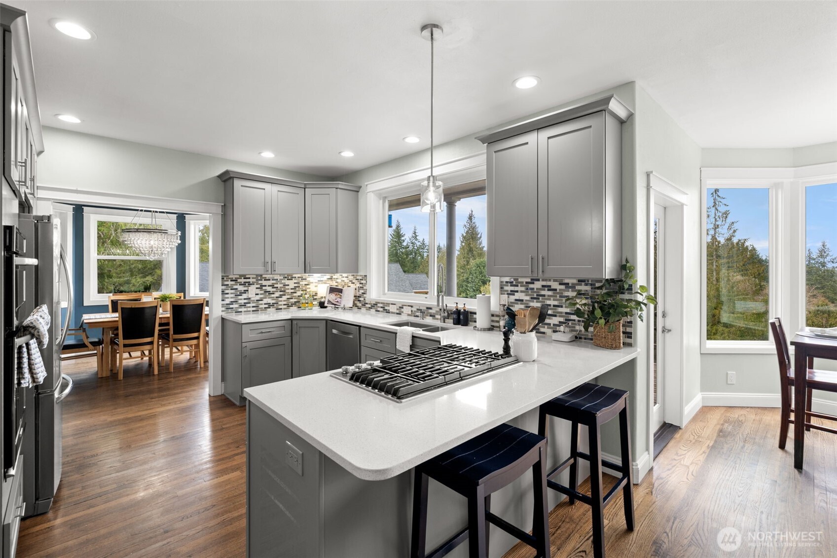 9916 NW Dishman Road , Bremerton, WA 98312