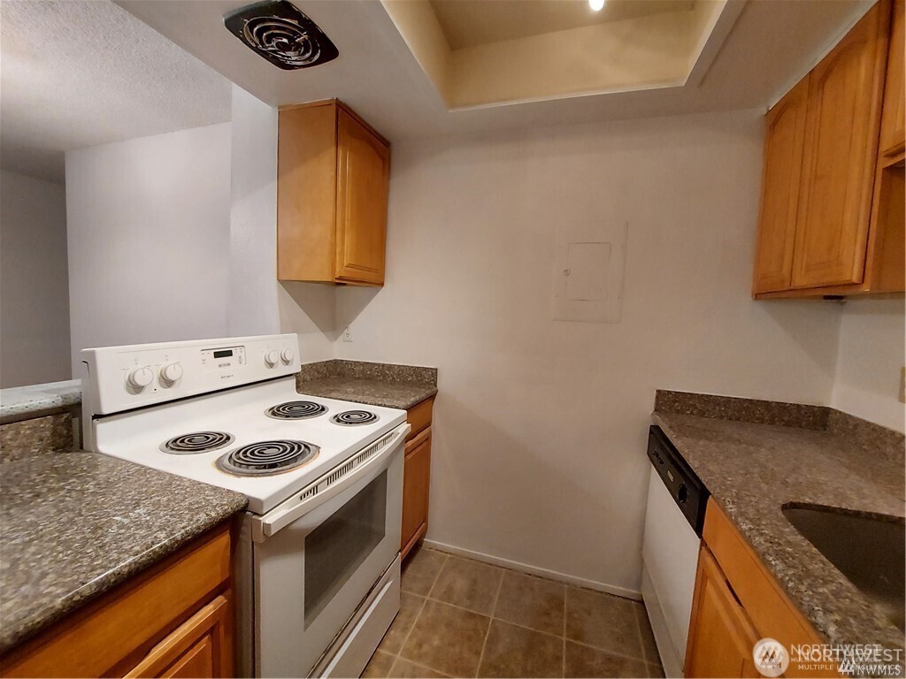 14665 NE 34th Street #B22, Bellevue, WA 98007