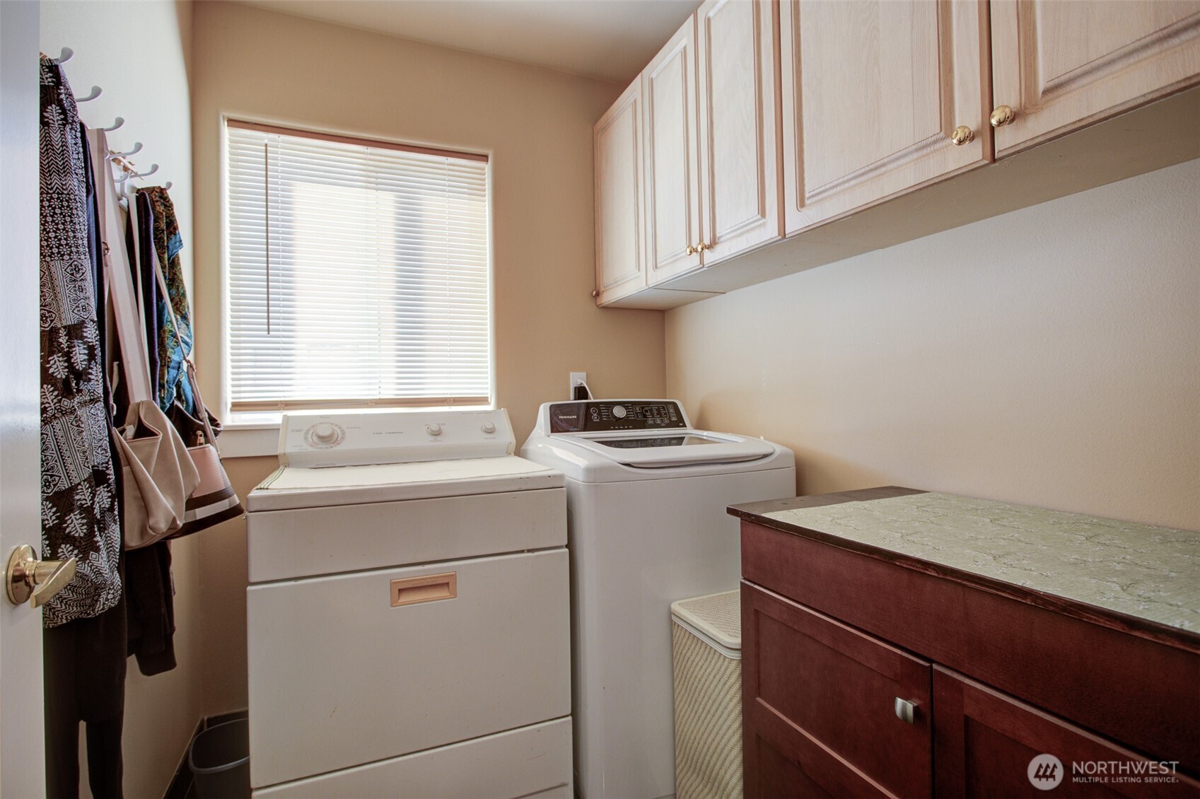 420 143rd Place SW, Lynnwood, WA 98087