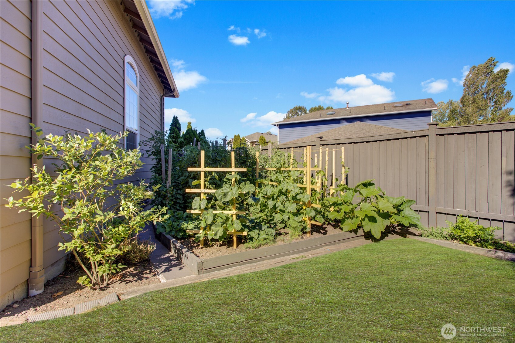 420 143rd Place SW, Lynnwood, WA 98087