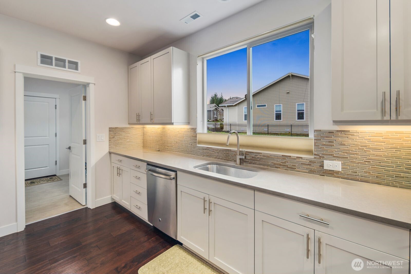 8602 Vashon Drive NE, Lacey, WA 98516-1380