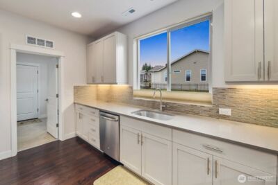 8602 Vashon Drive NE, Lacey, WA 98516-1380 - Photo 13