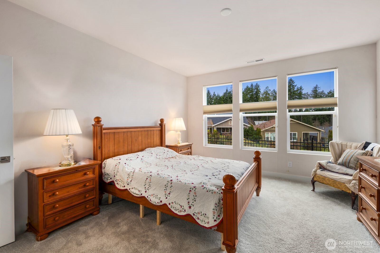 8602 Vashon Drive NE, Lacey, WA 98516-1380