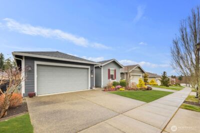 8602 Vashon Drive NE, Lacey, WA 98516-1380 - Photo 2