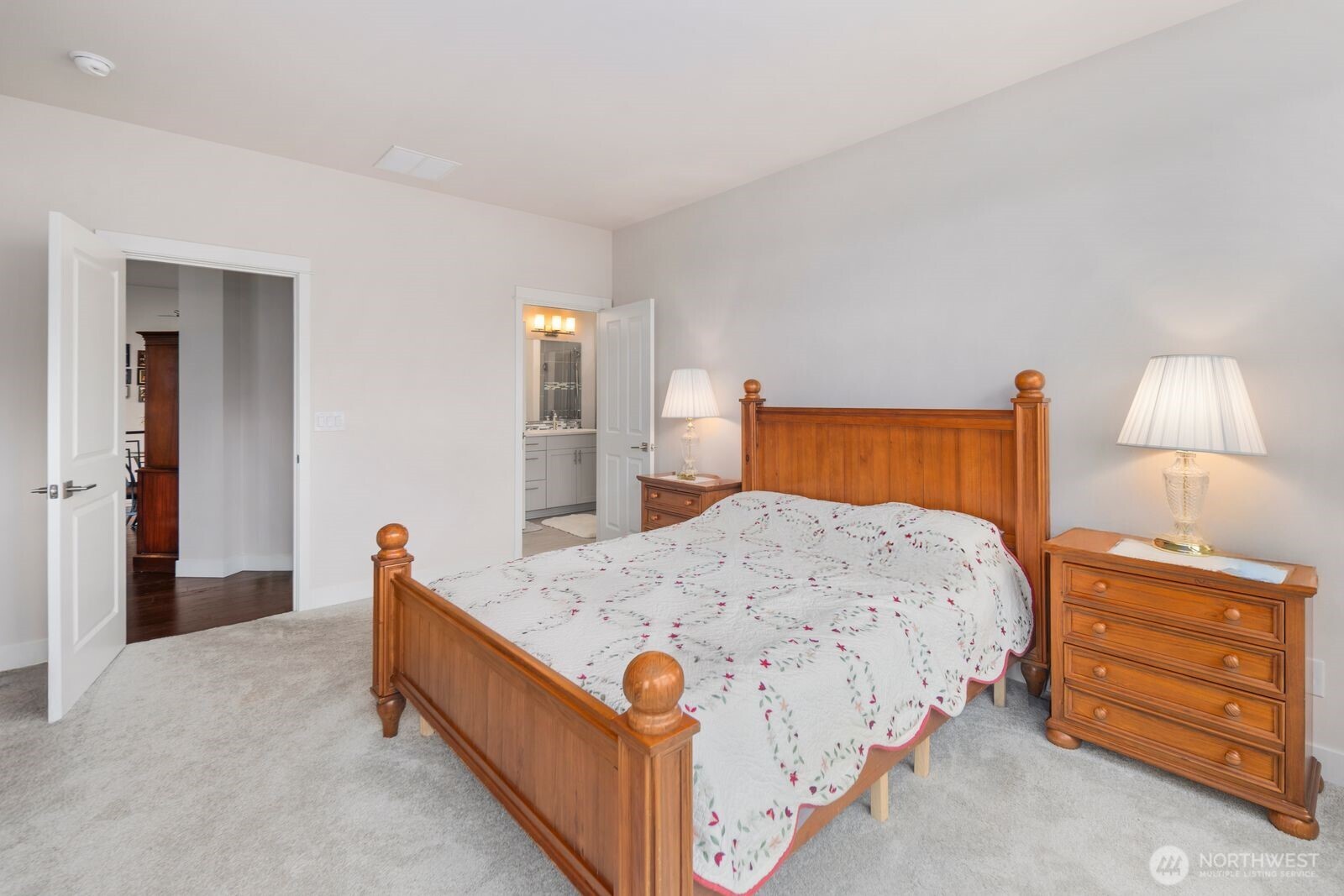 8602 Vashon Drive NE, Lacey, WA 98516-1380