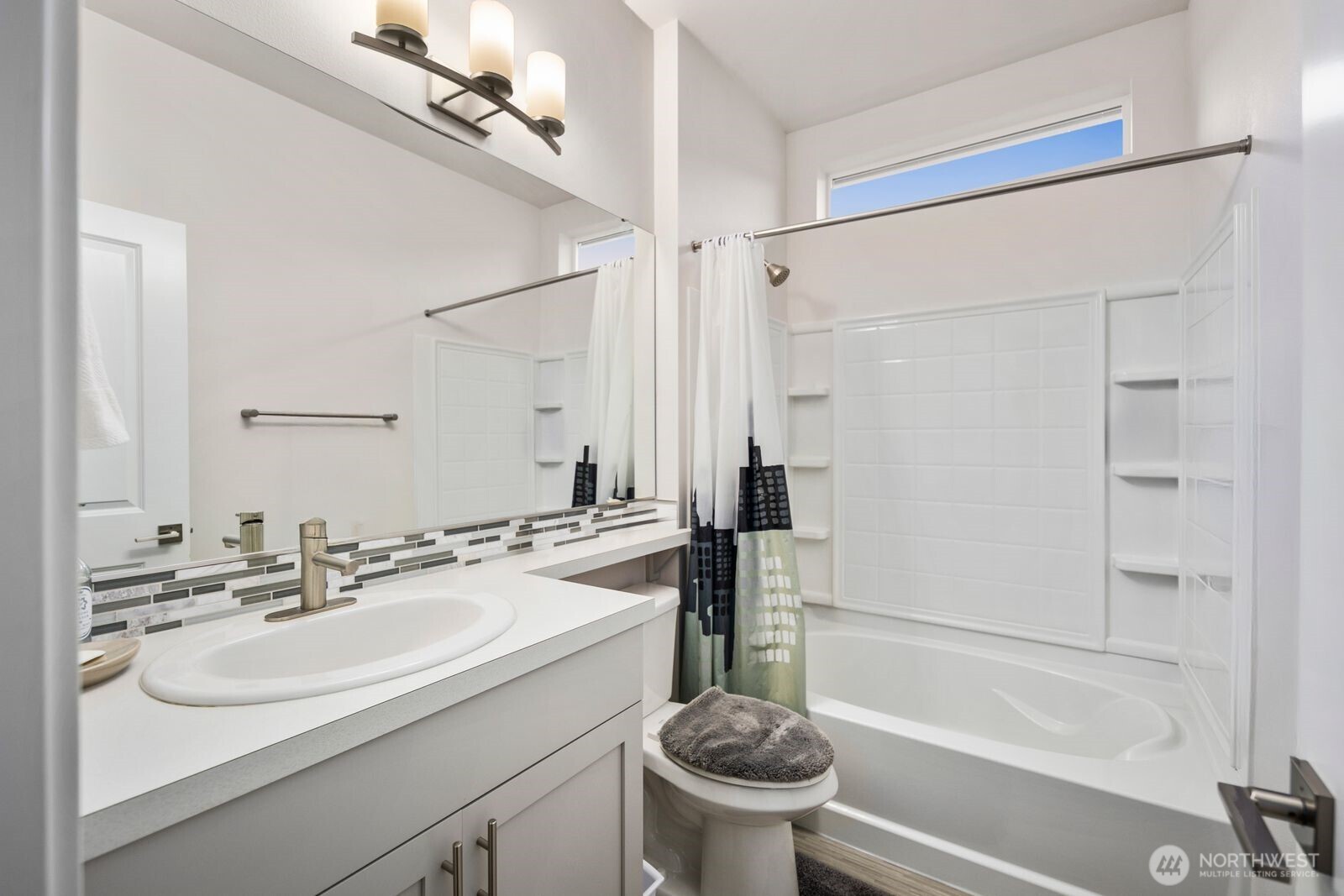 8602 Vashon Drive NE, Lacey, WA 98516-1380