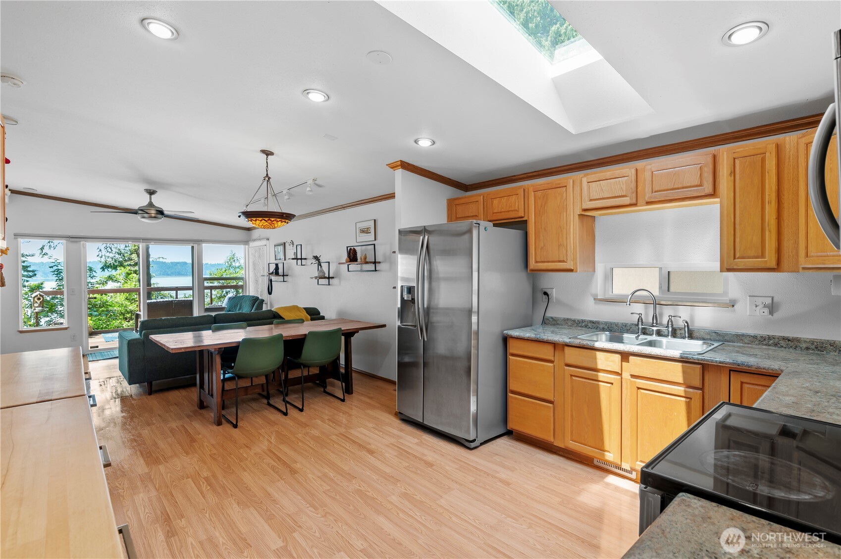 7816 47th Avenue NW, Tulalip, WA 98271