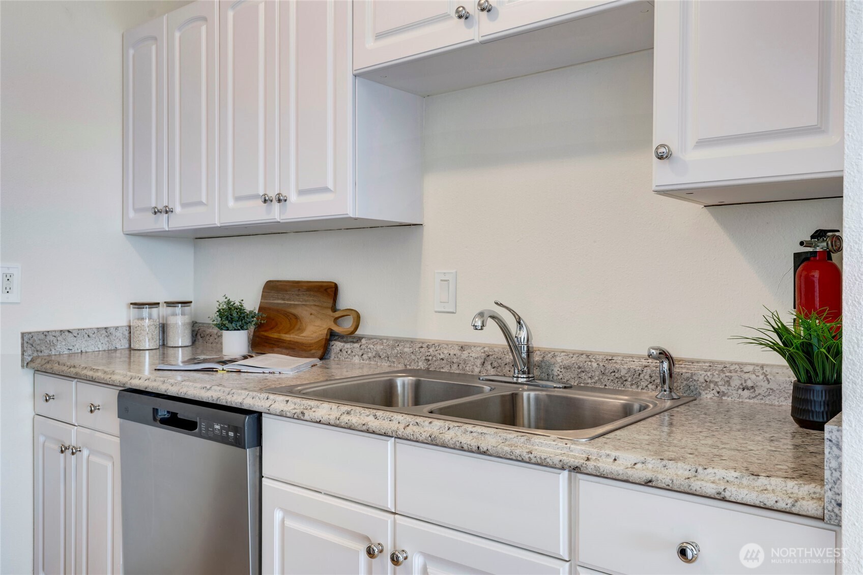 1156 Alki Avenue SW #105, Seattle, WA 98116