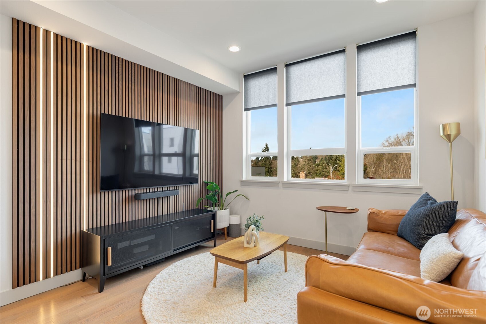 5030 Sand Point Place NE #B, Seattle, WA 98105