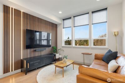 5030 Sand Point Place NE #B, Seattle, WA 98105 - Photo 3