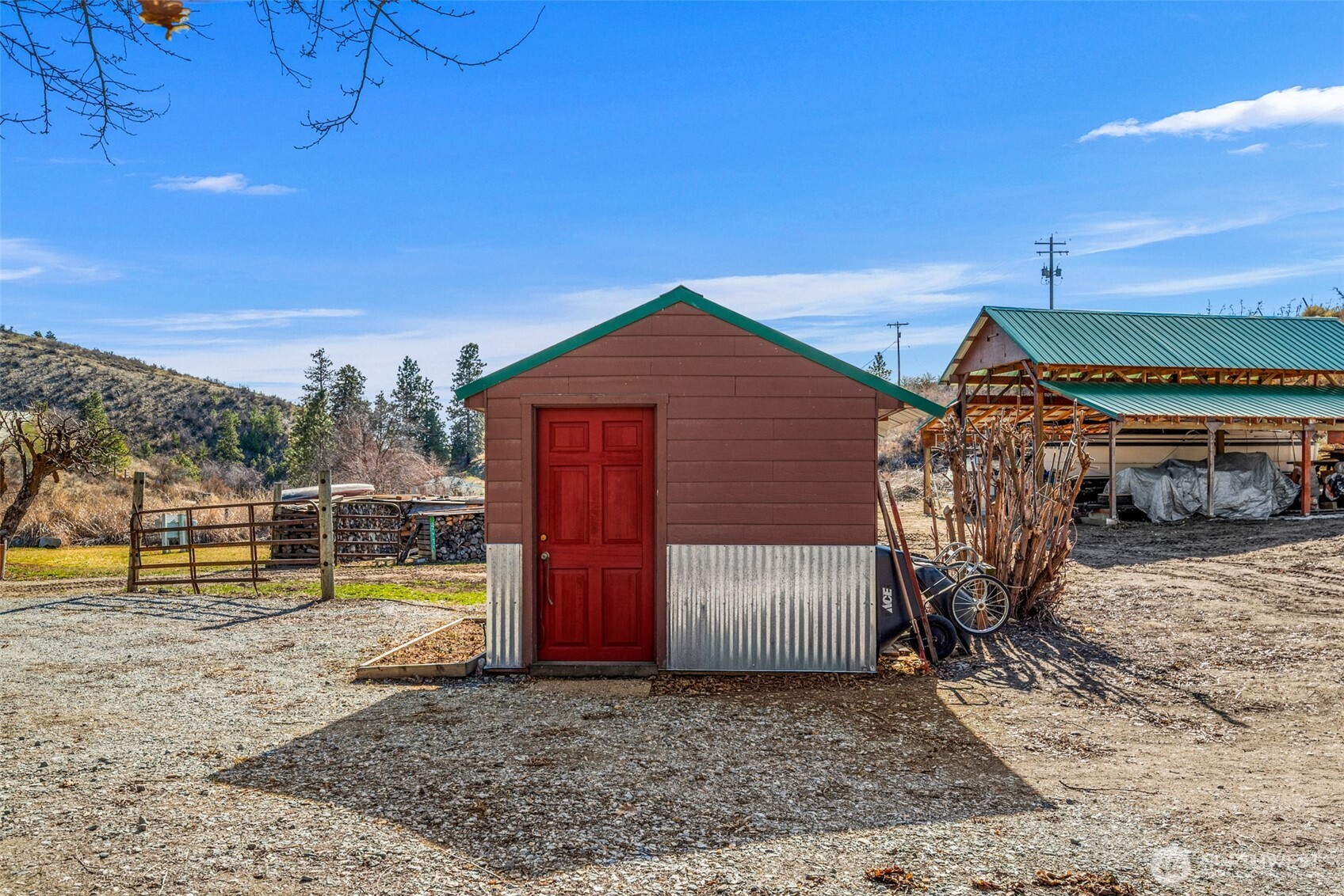 75 Purtteman Gulch Road , Chelan, WA 98816