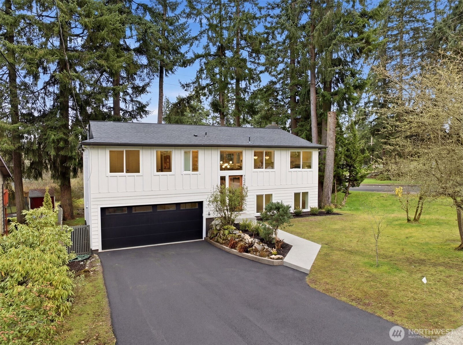 7506 135th Place NE, Redmond, WA 98052