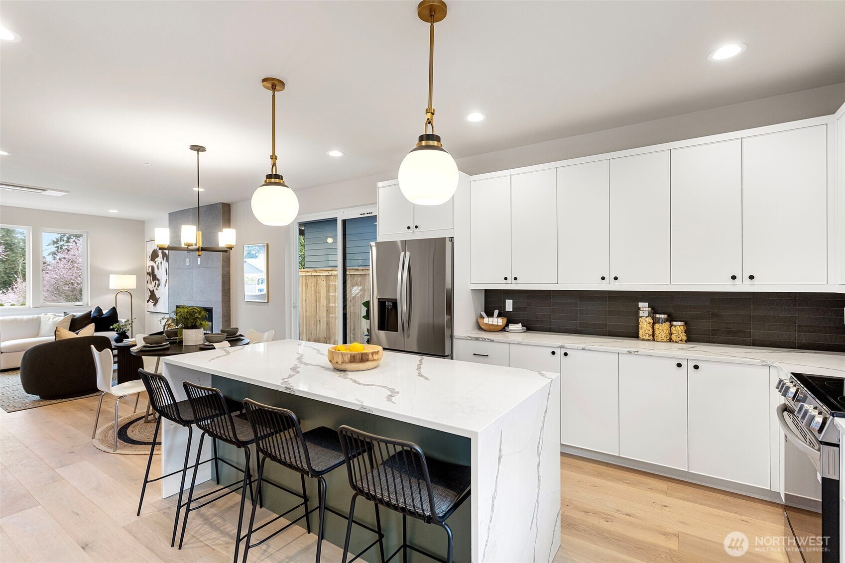 8108 126th Avenue NE #B, Kirkland, WA 98033