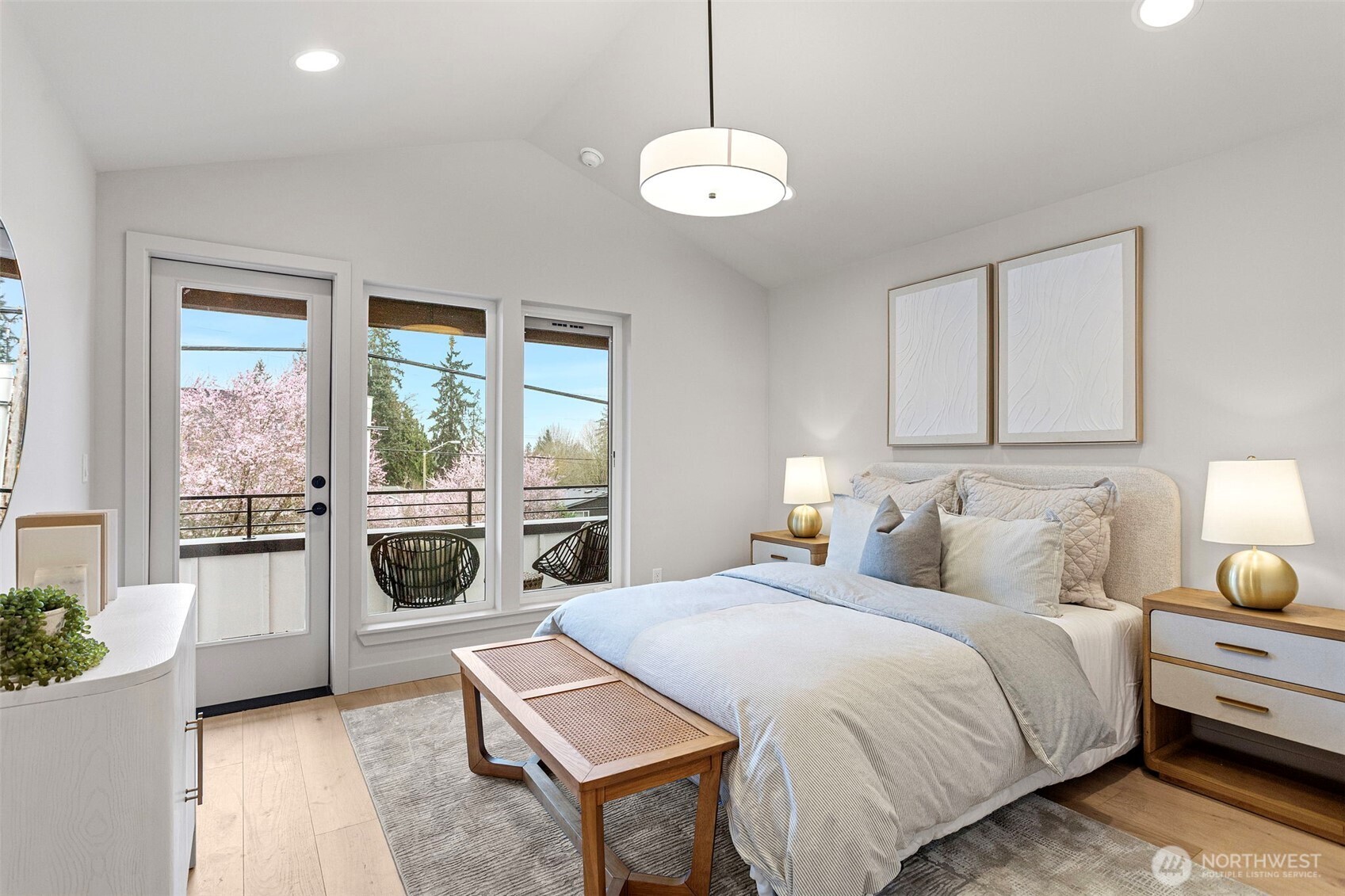 8108 126th Avenue NE #B, Kirkland, WA 98033