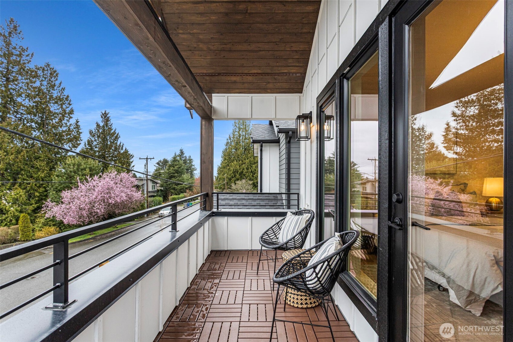 8108 126th Avenue NE #B, Kirkland, WA 98033