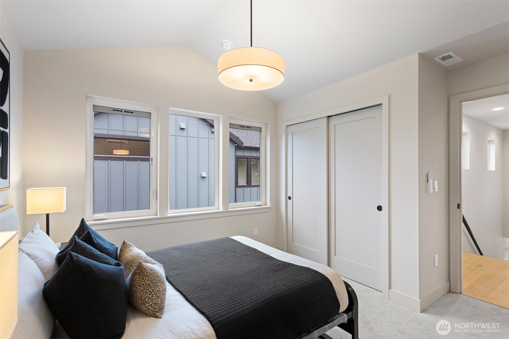 8108 126th Avenue NE #B, Kirkland, WA 98033