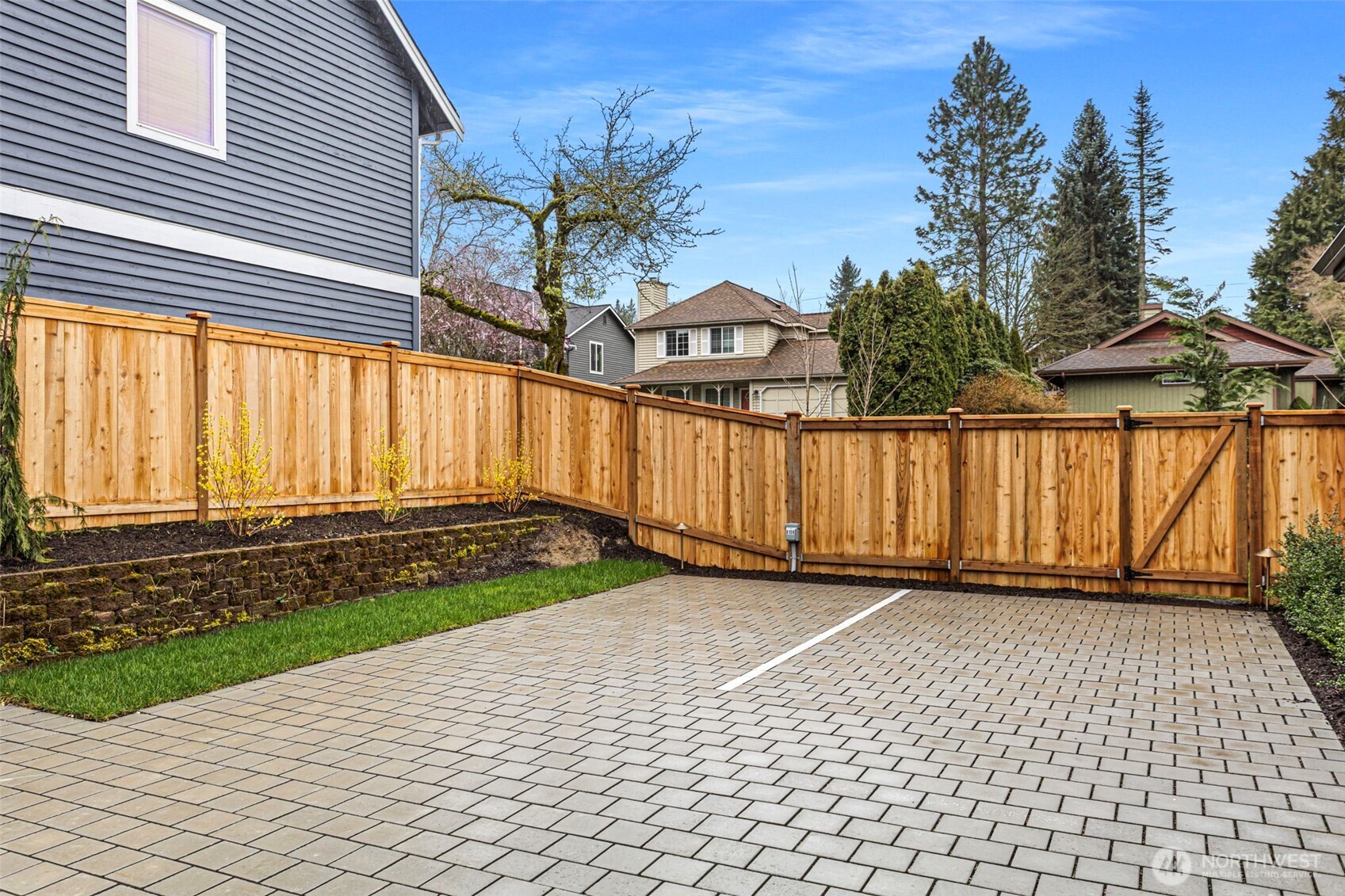 8108 126th Avenue NE #B, Kirkland, WA 98033