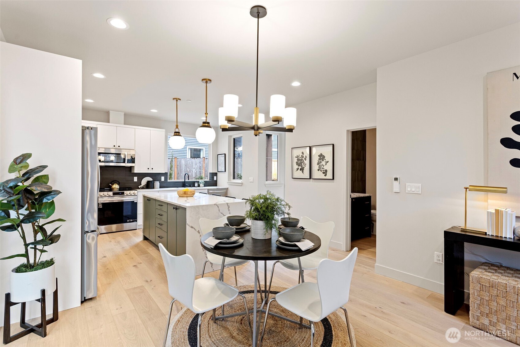 8108 126th Avenue NE #B, Kirkland, WA 98033