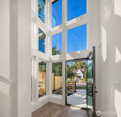 7342 20th Avenue NW, Seattle, WA 98117 - Photo 3