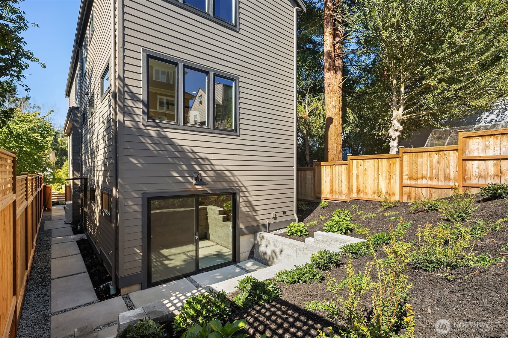 7342 20th Avenue NW, Seattle, WA 98117