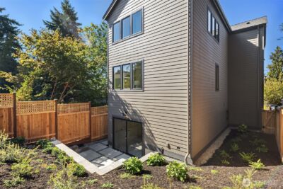 7342 20th Avenue NW, Seattle, WA 98117 - Photo 38