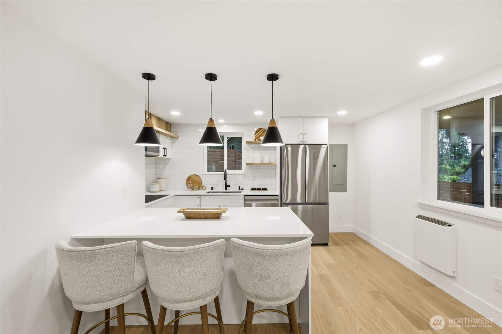 19531 55th Avenue NE, Lake Forest Park, WA 98155