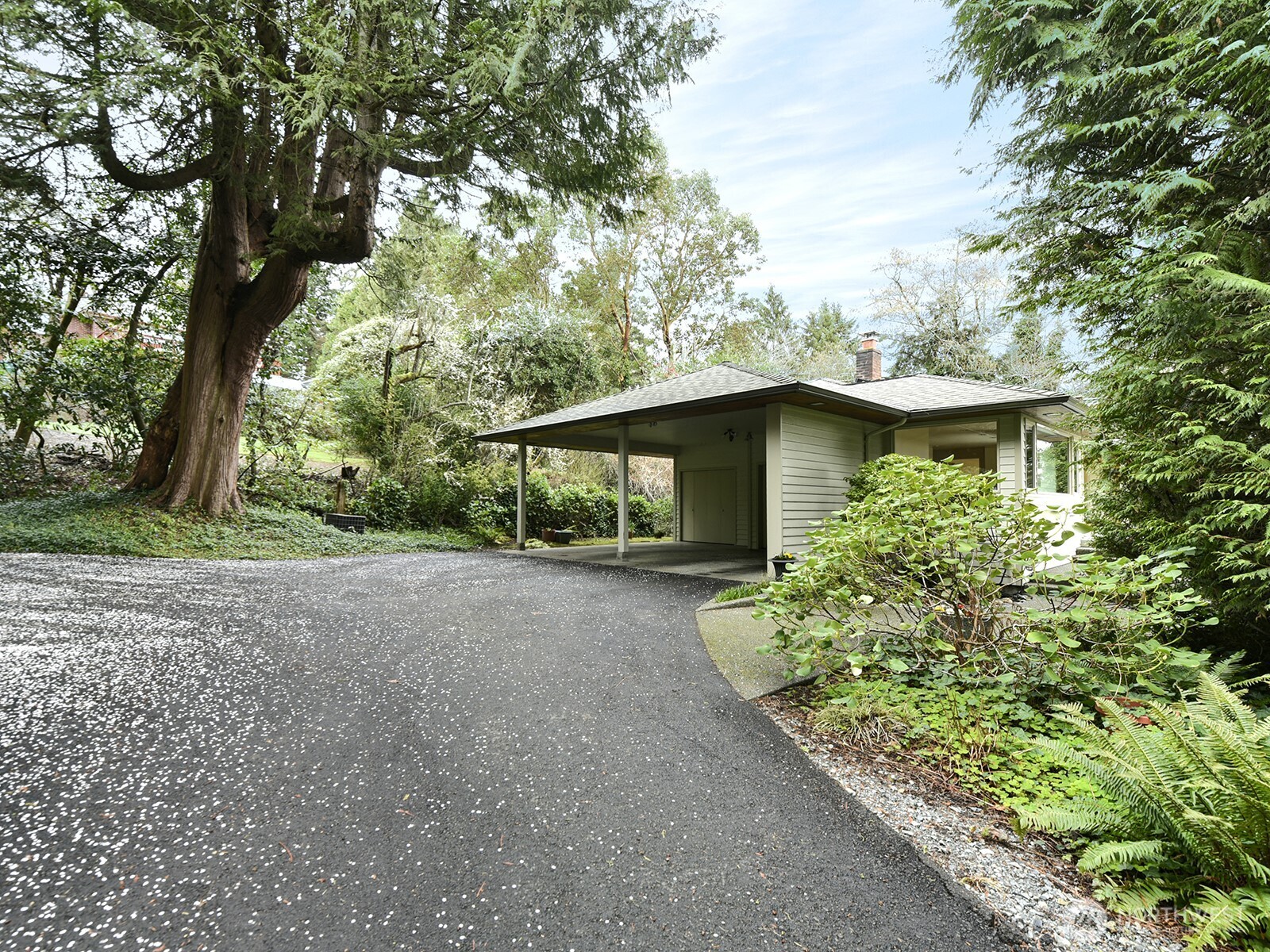 17020 16th Avenue SW, Normandy Park, WA 98166