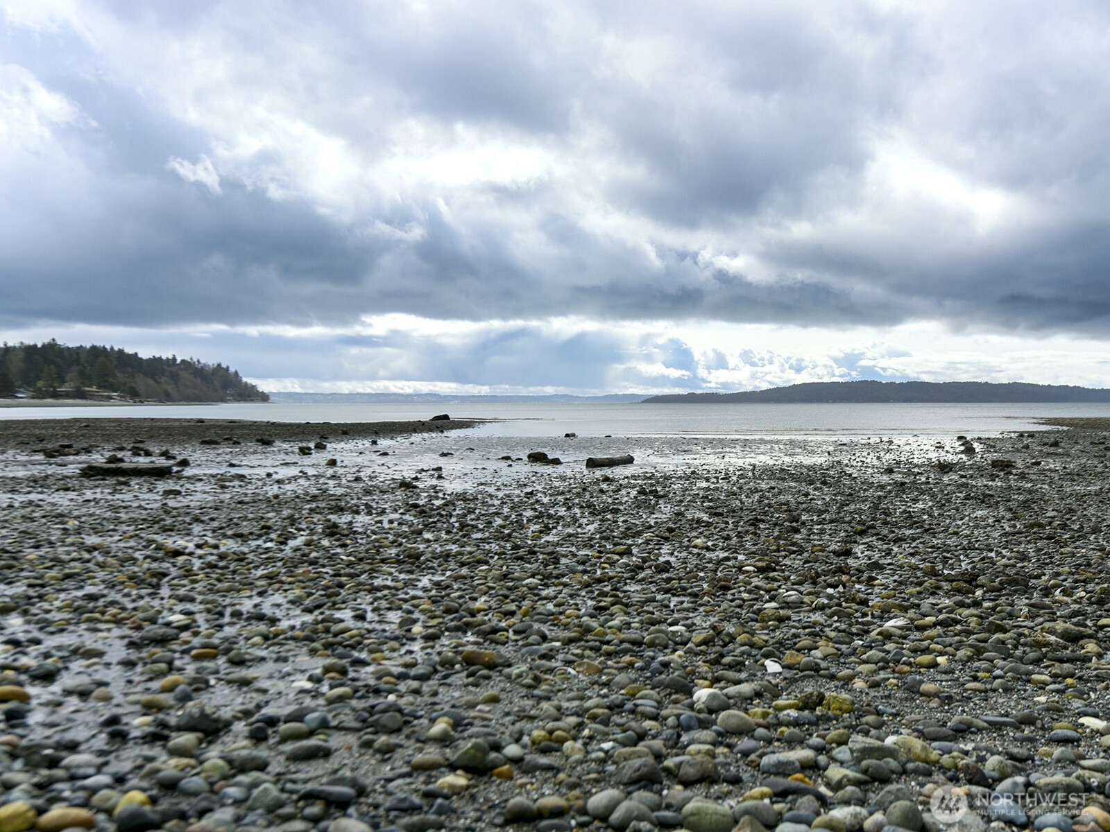 17020 16th Avenue SW, Normandy Park, WA 98166