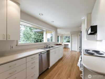 17020 16th Avenue SW, Normandy Park, WA 98166 - Photo 8