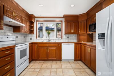 2609 Vining Street , Bellingham, WA 98229 - Photo 8