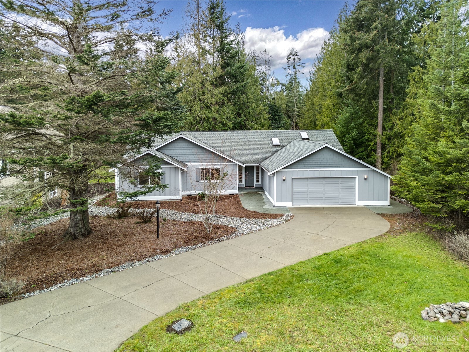109 Vancouver Place , Sequim, WA 98382