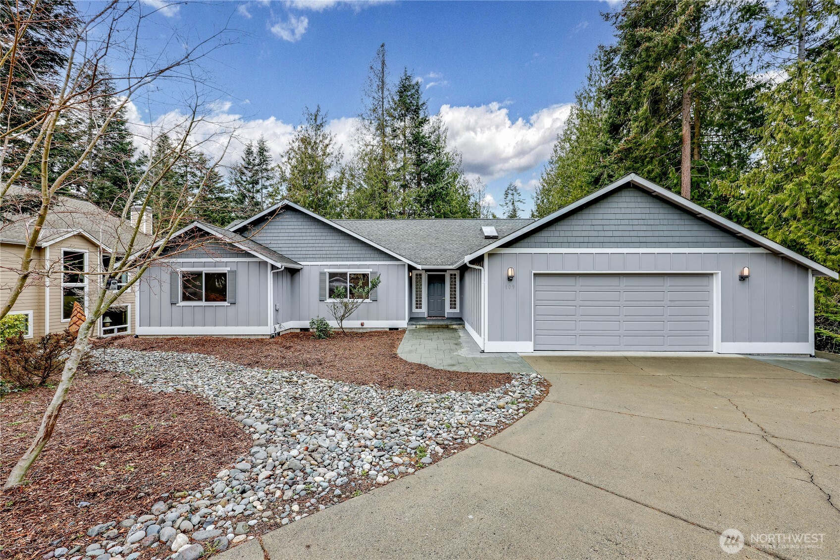 109 Vancouver Place , Sequim, WA 98382