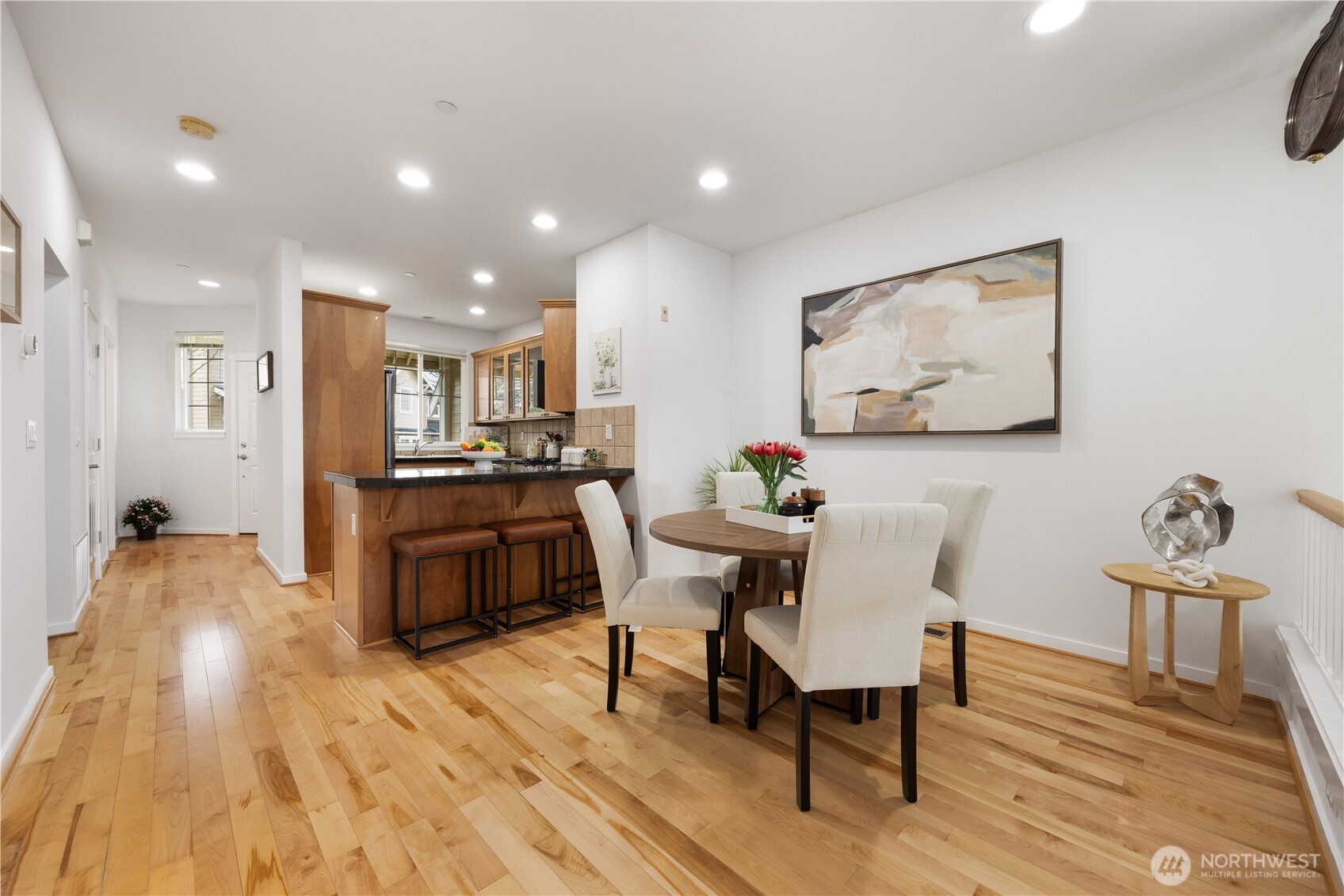 1947 NE Killian Lane , Issaquah, WA 98029