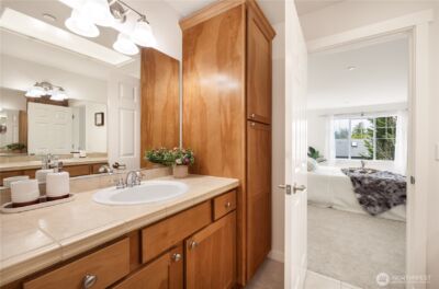 1947 NE Killian Lane , Issaquah, WA 98029 - Photo 19