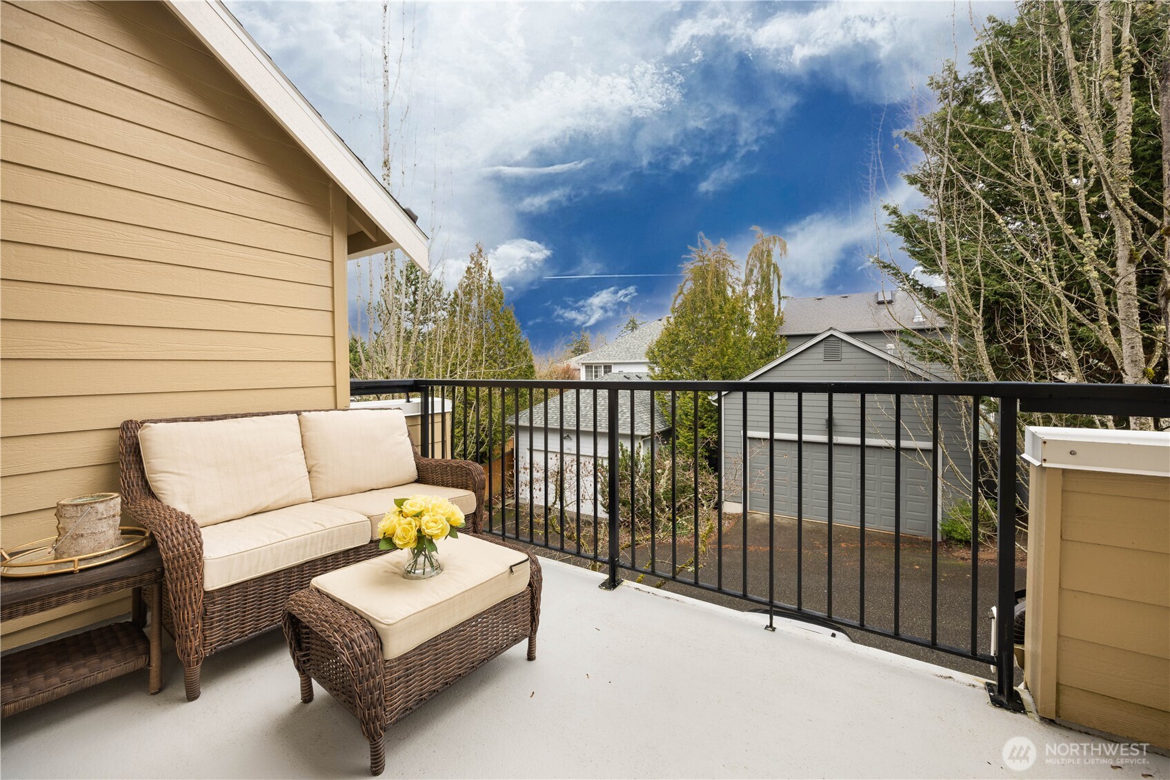 1947 NE Killian Lane , Issaquah, WA 98029