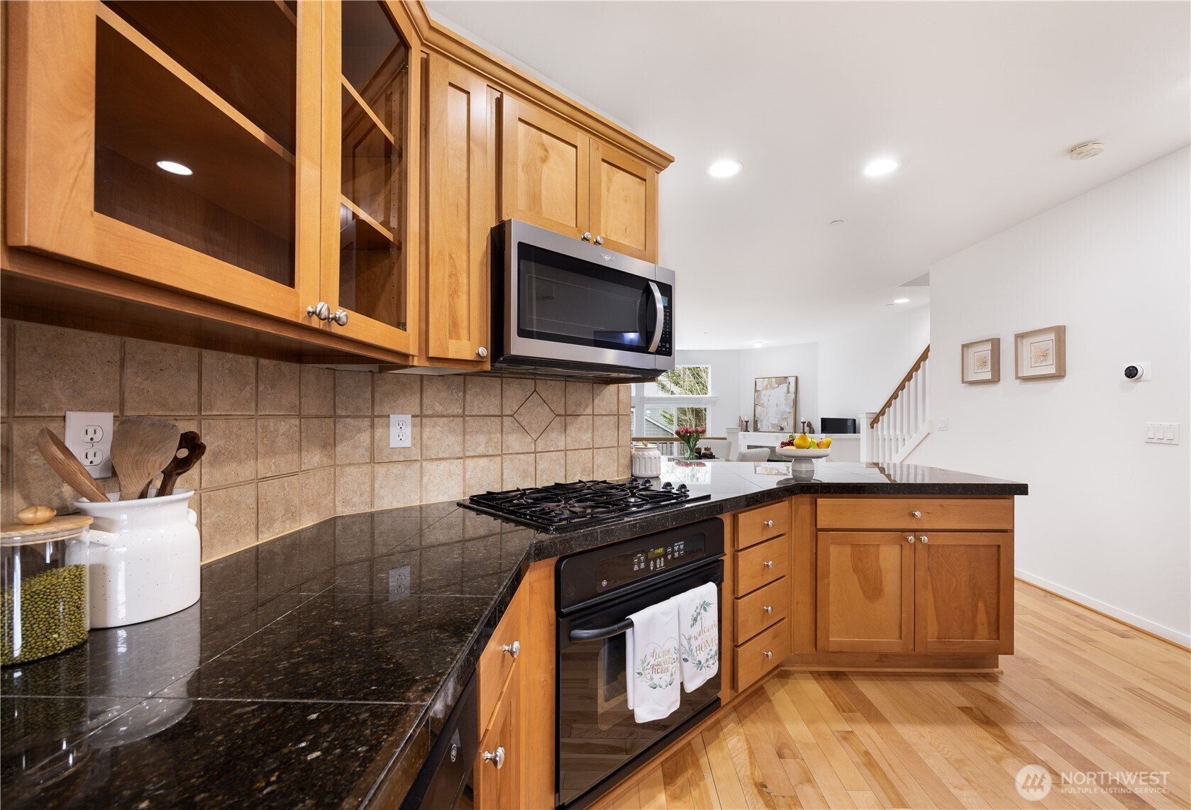 1947 NE Killian Lane , Issaquah, WA 98029